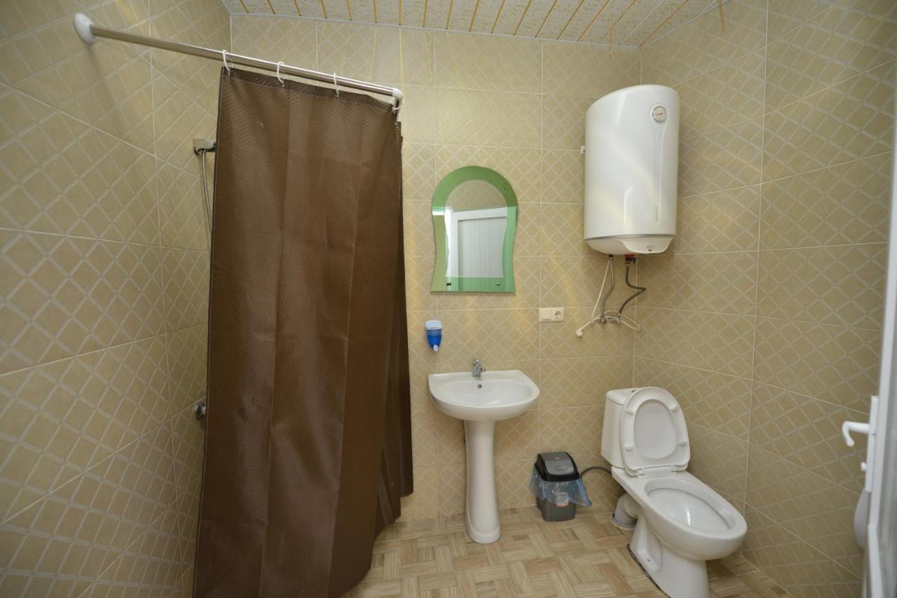 Hulus Hotel マヒンジャウリ エクステリア 写真