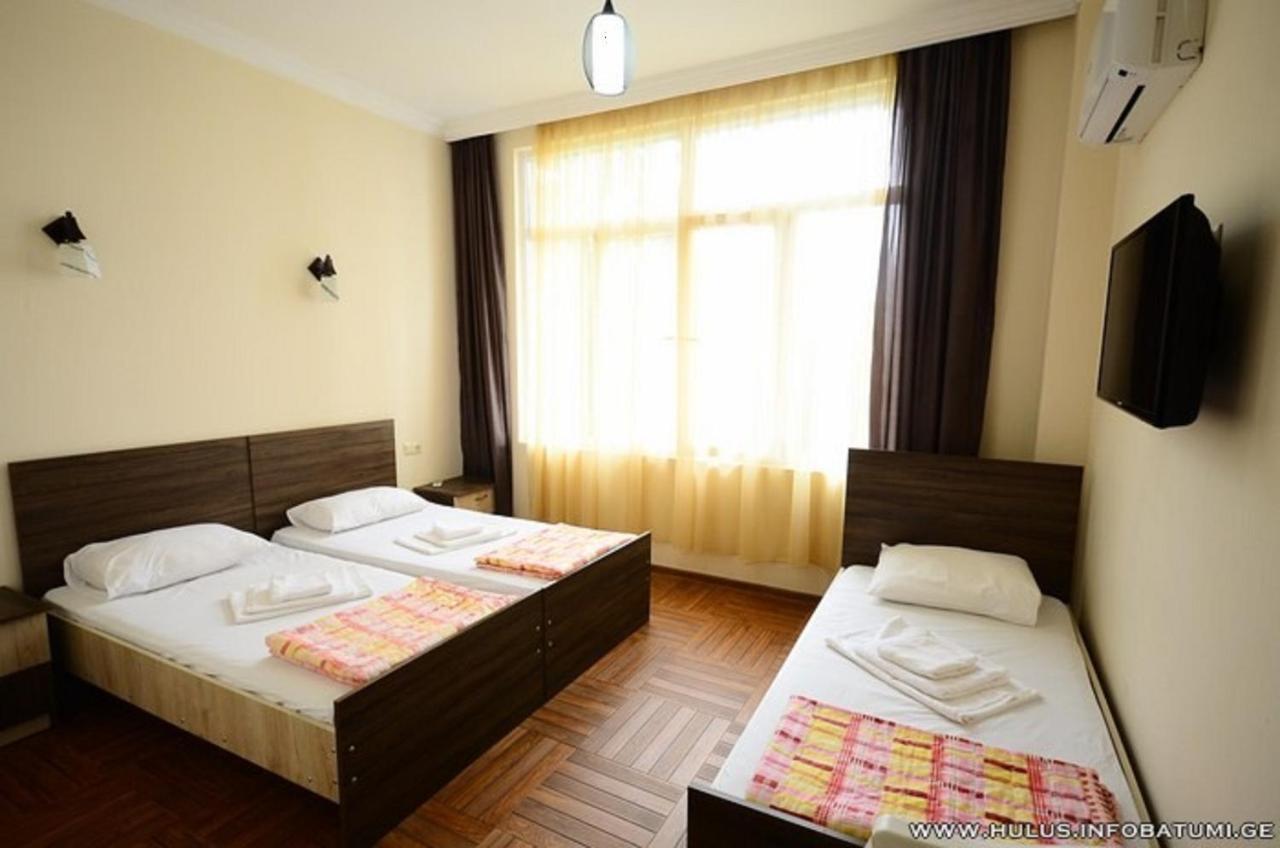 Hulus Hotel マヒンジャウリ エクステリア 写真